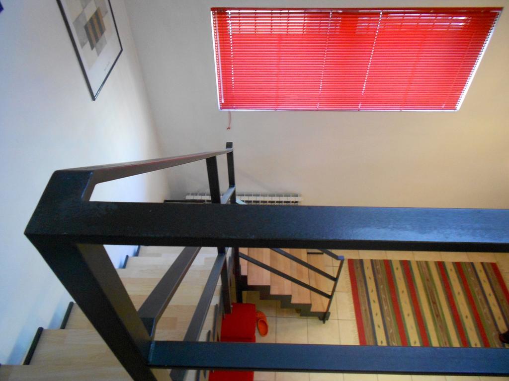 Flats4Rent Tommaso Apartment เวโรนา ภายนอก รูปภาพ