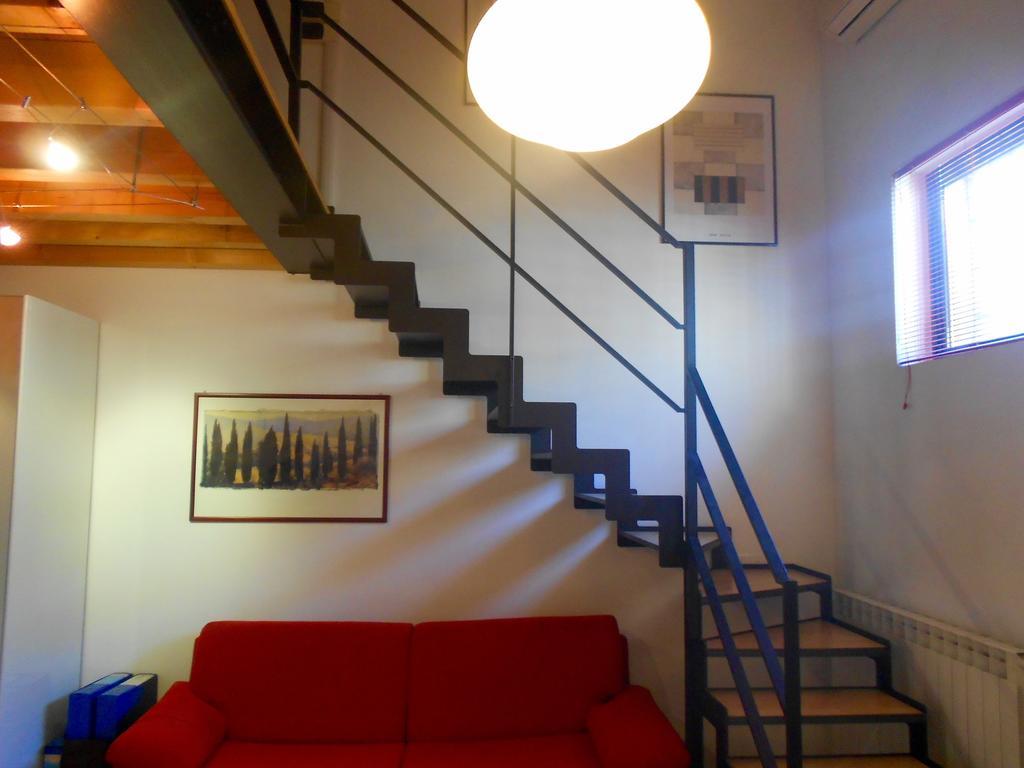 Flats4Rent Tommaso Apartment เวโรนา ภายนอก รูปภาพ