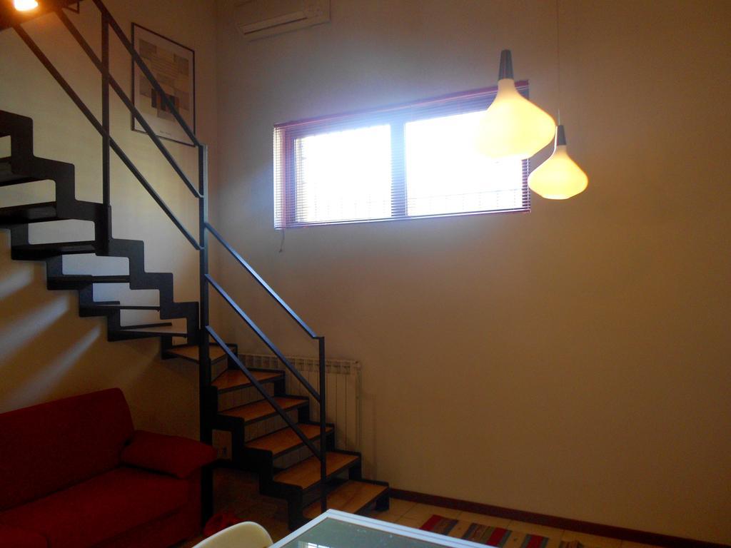Flats4Rent Tommaso Apartment เวโรนา ภายนอก รูปภาพ